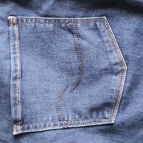 Levi's signature Bermuda shorts women's plus size 28w - Picture 6 of 7